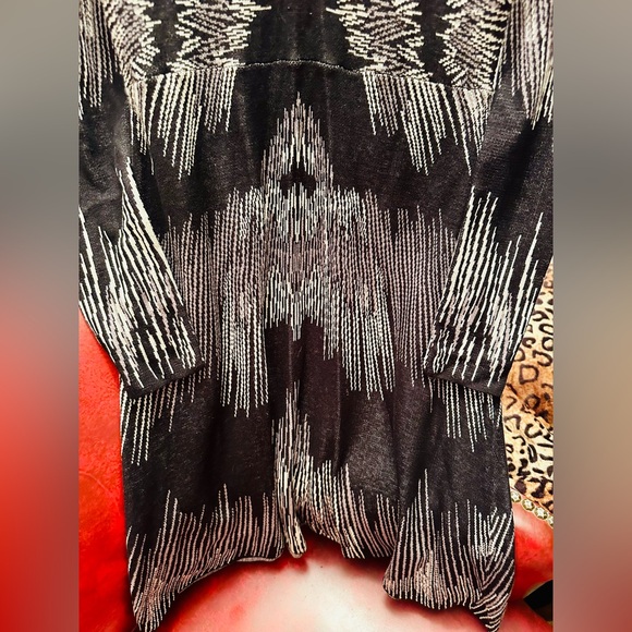 BCBGMAXAZRIA Katia Silk Blend A-Line Knit Dress, Black and Neutrals, XS - Picture 6 of 8